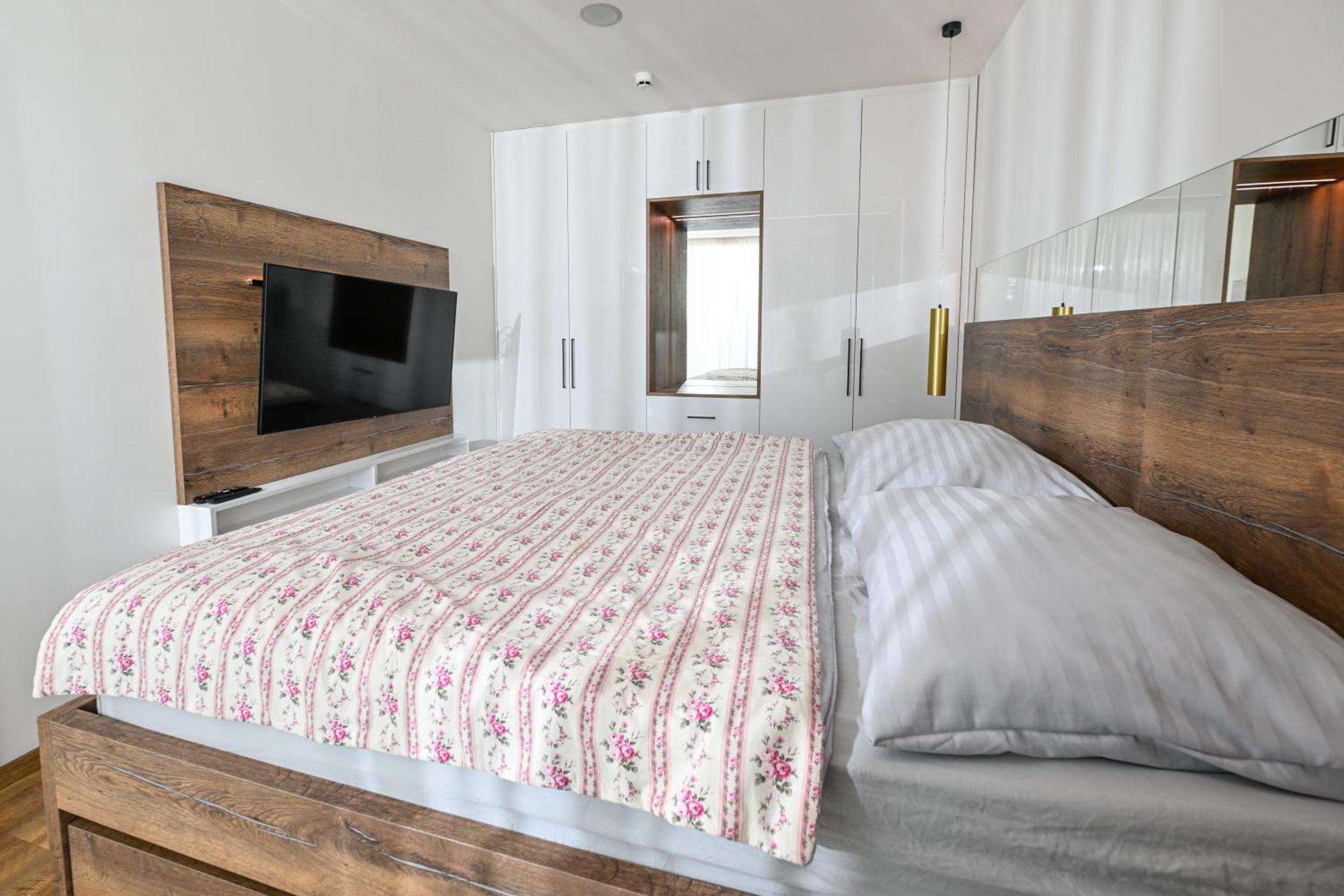 Hotel Ovruc - Rodinny Apartman 111 Štrbské Pleso Eksteriør bilde